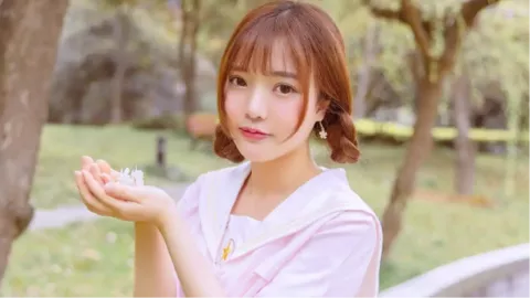 法国受虐博主在直播中死亡