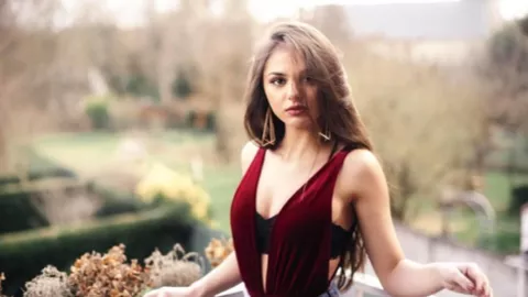 湖北洪湖蟹王蟹后拍卖