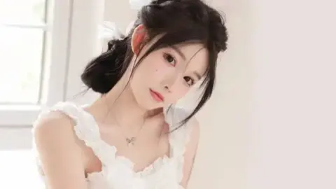 灰丹与牡丹恋综