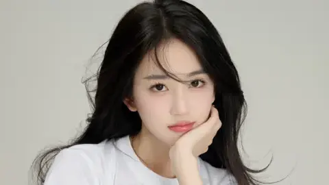 川西冰塔林女子4600米遇难