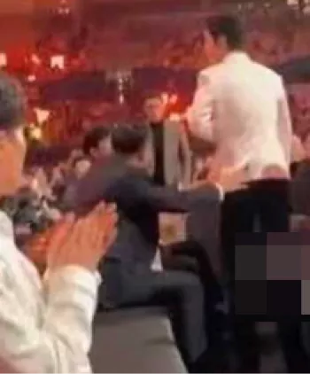 肖战