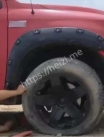 车辆被扎