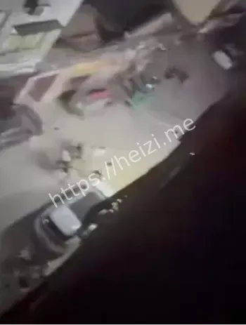 精神小伙