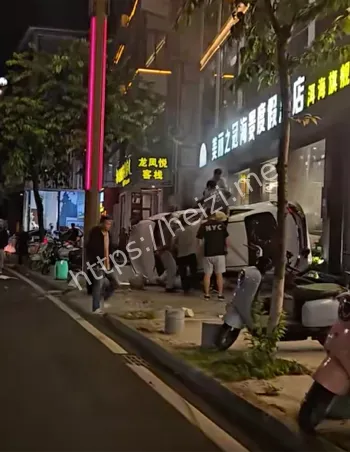 大理滨海大道车祸