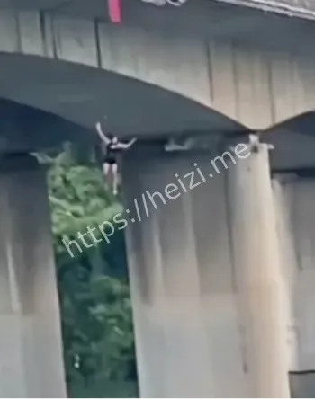 老师猥亵女学生