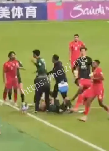 足球比赛看台安全问题