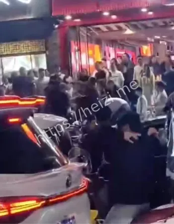 叫人围殴社会警示