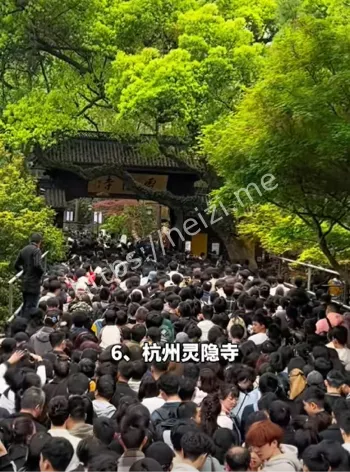 国庆景区日出人山人海挤不动