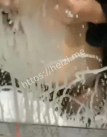 上海性感哺乳期少妇