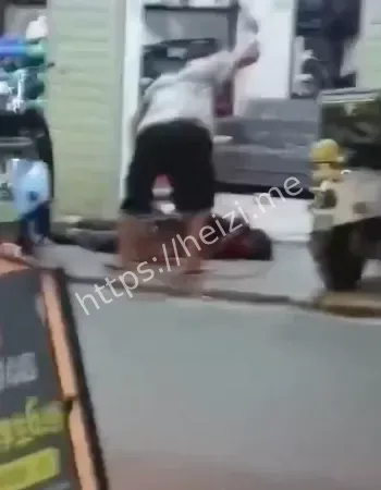 餐饮店老板持刀砍伤外卖员