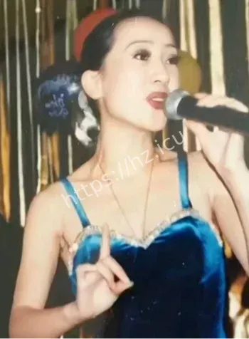 唐鉴军前妻直播曝光