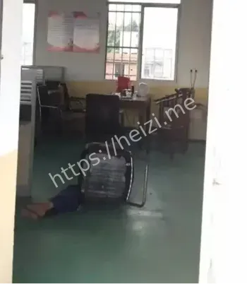 青岛华航捅老板事件