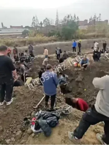 西班牙双柱银元曝光