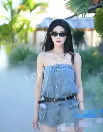 清纯实习老师私拍