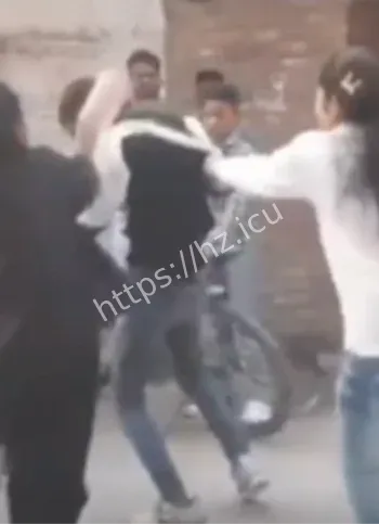 印度街头袭胸事件