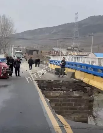 百吨王压塌大桥