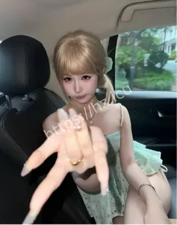 屁小六清纯人设崩塌