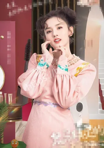 宋祖儿一红裙造型