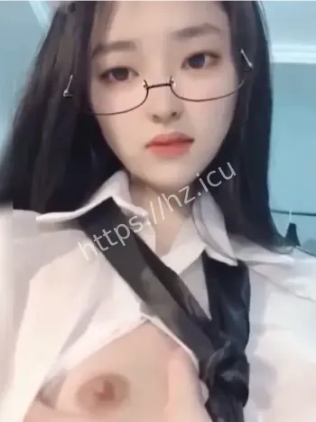萌宝酱塌房