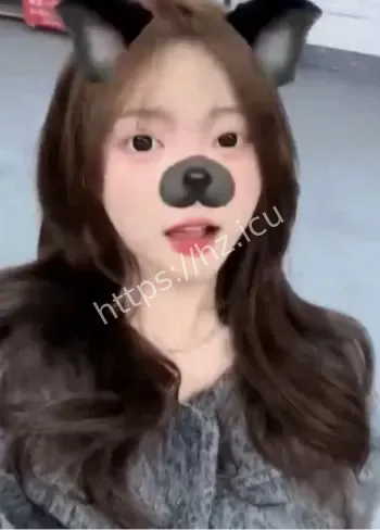 清纯女大学生热情配合