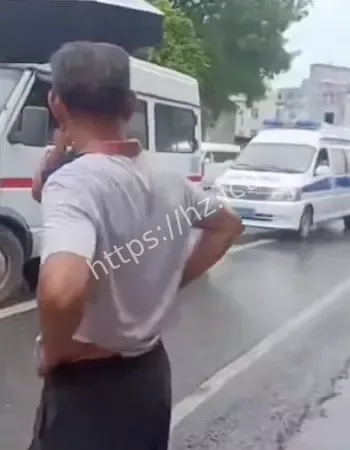 广西梧州筋竹车祸