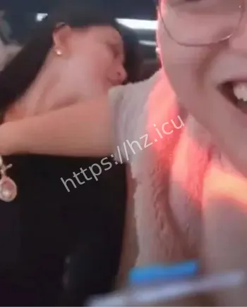 网红抛妻弃女