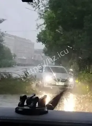 台风霞现身浙江