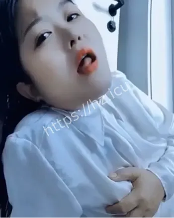 吃瓜多喝开水清纯反差