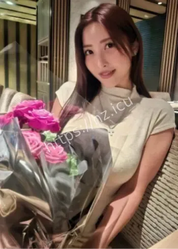 水川堇婚纱照
